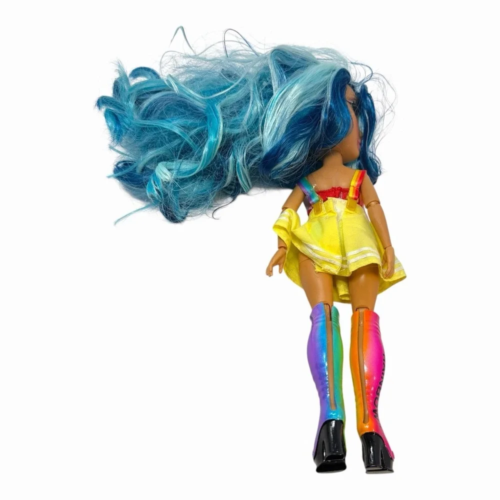 Rainbow High Skylar Bradshaw Series 1 Fashion Doll Blue Hair Shirt Skirt/Overall